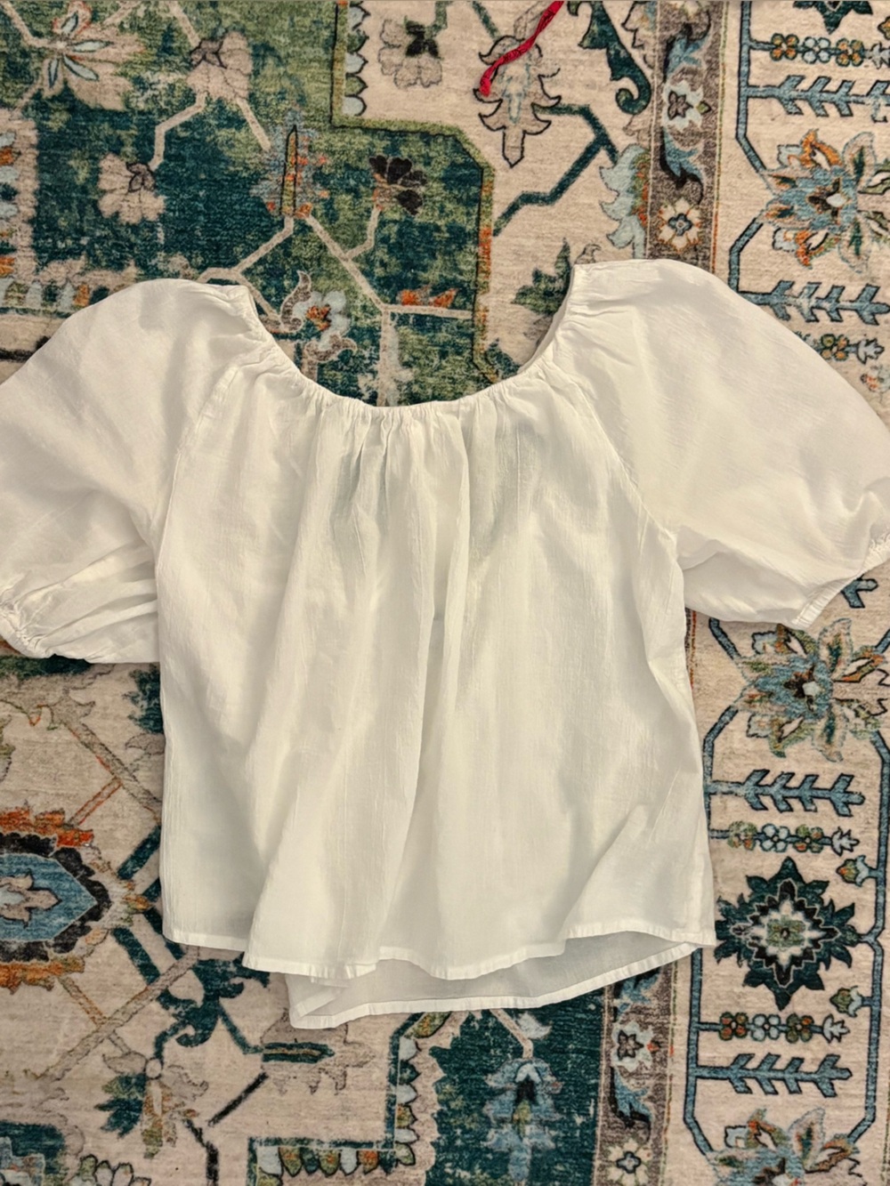 Old Navy White Puff-Sleeve Peasant Top